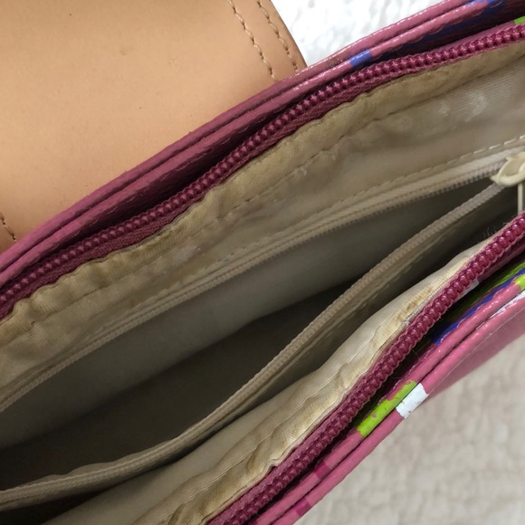 Vintage Guess “G” Pink Studded hobo - Picture 6 of 6